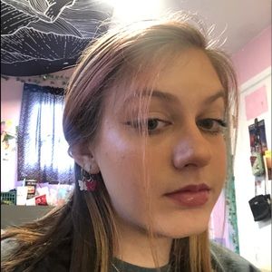 Meet your Posher, Maggie